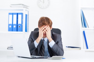 Por que tantas empresas de cursos presenciais quebram?